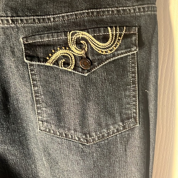 Faded Glory Full Figure Flap Pocket Jeans Women’s 14 Petite NWT - Picture 7 of 8